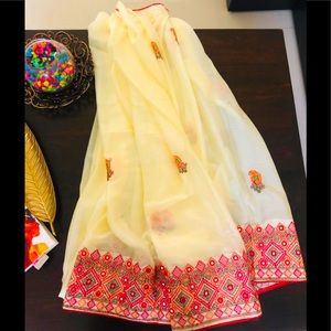 Saree_Off white_mirror work